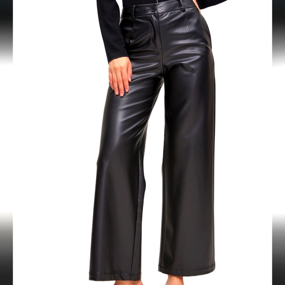 Lattelier Black PU Leather Pants Size M